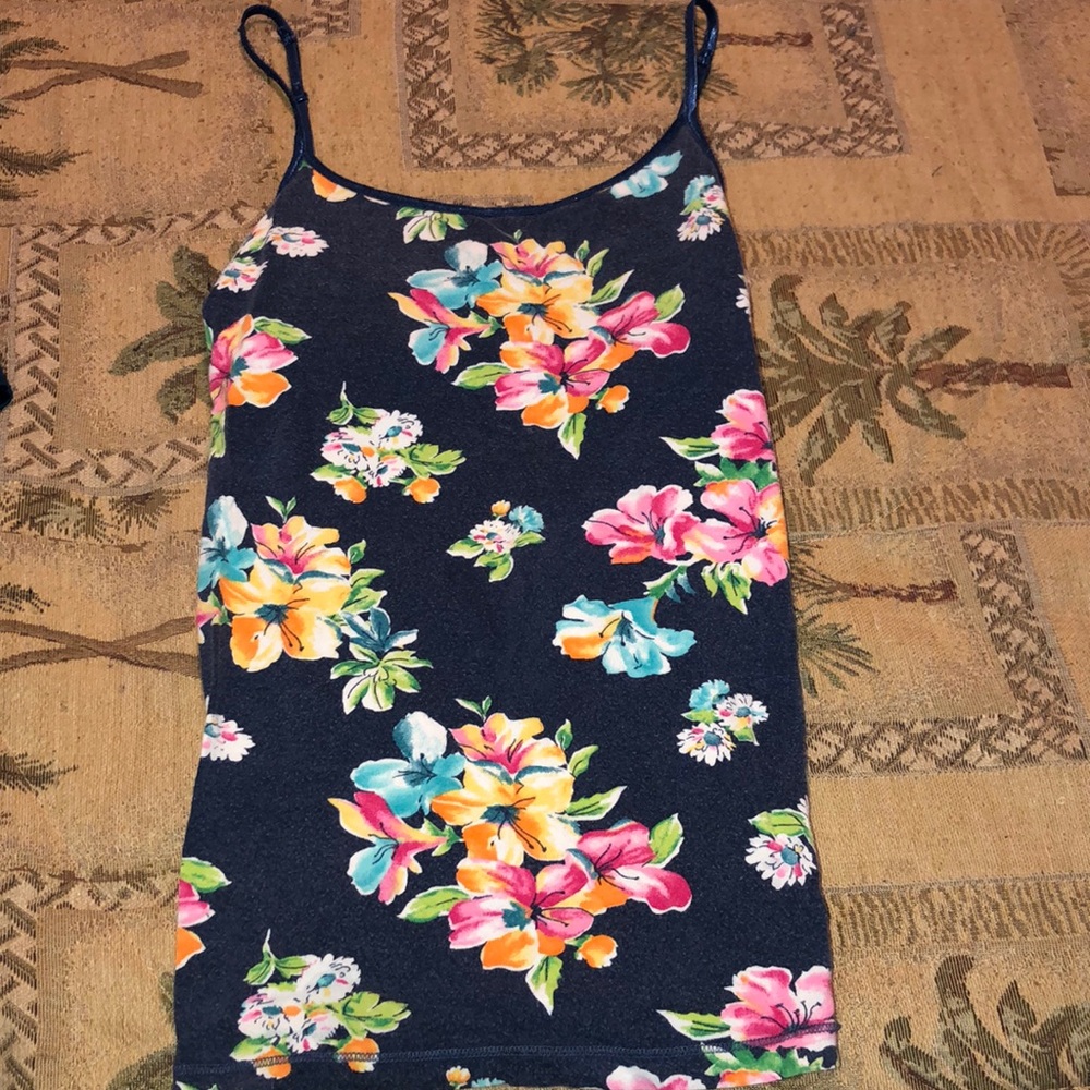 Aeropostale stretch tank top!